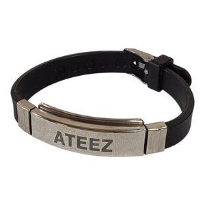 ATEEZ Fan Bracelet Adjustable Size Buckle Close Good Cond Black Silver Metal